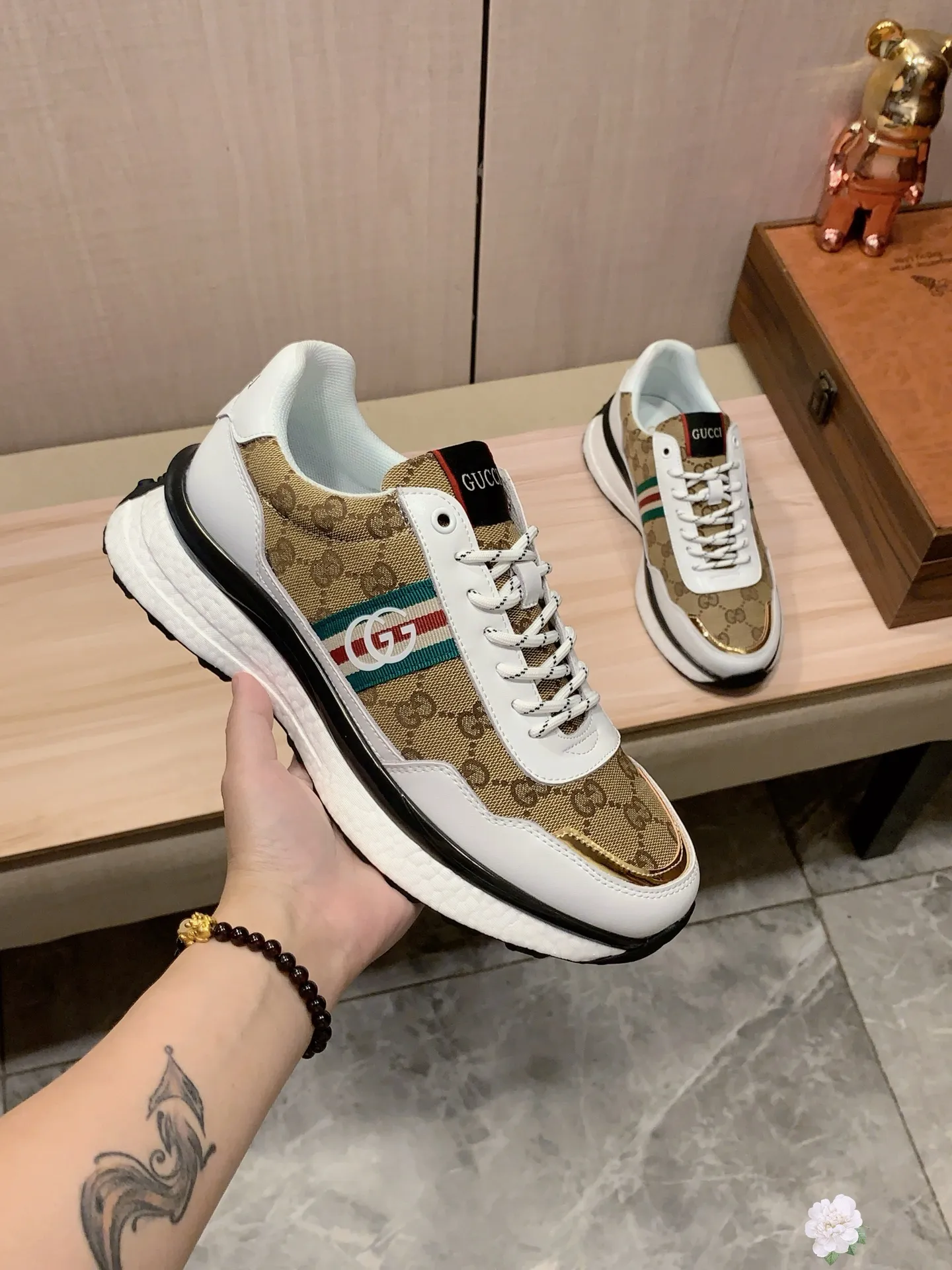 Men's men's shoes💰460💰💰🎩🎩[Lightning][Lightning] "GUCCI*" The latest and most popular casual shoes, top brands [Seduce] luxury~purchase, top~quality. [Strong] The upper is made of imported breathable cowhide with fabric material ➕ Breathable sheepskin feet (•) and fine workmanship. The original stylish and stylish soft rubber wear-resistant and non-slip outsole is light and comfortable on the feet. The real thing looks better when photographed in person. Code 004: Code: 38-44, 2️⃣colors selected